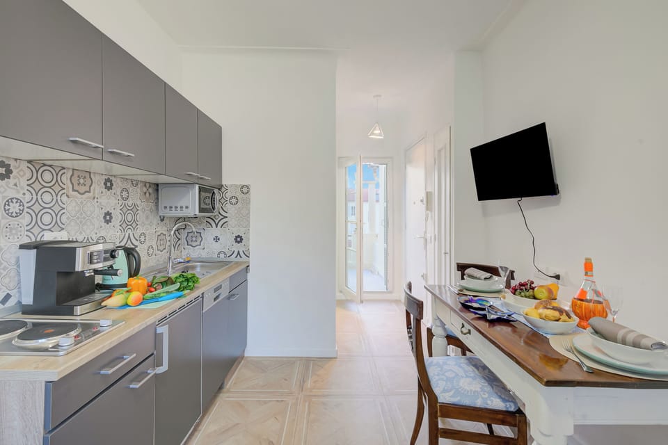 Kitchen and dining area