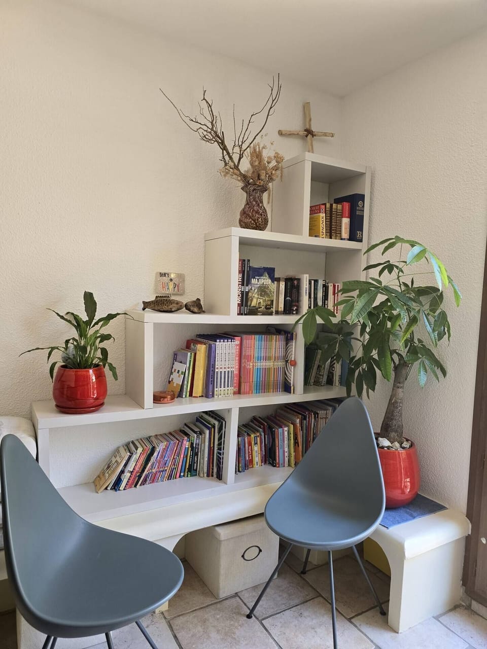 Living Room details