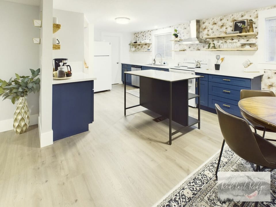Designed for convenience and style, our kitchen’s functional island is perfect for cooking and gathering.