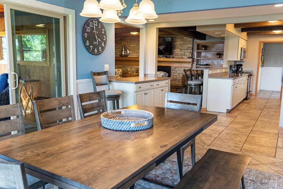 Lakehouse Dining Room