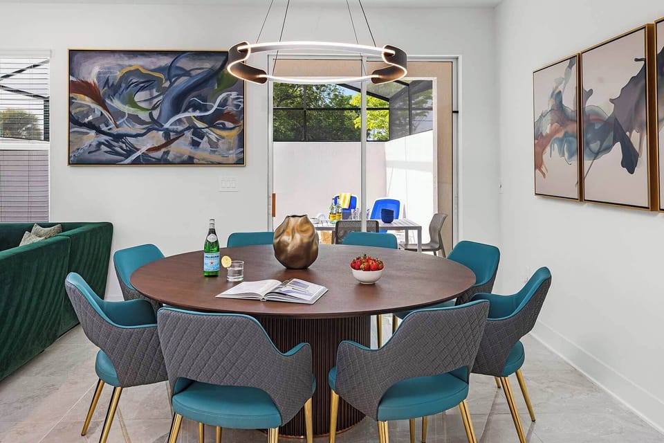 Dining Room *Highlight*