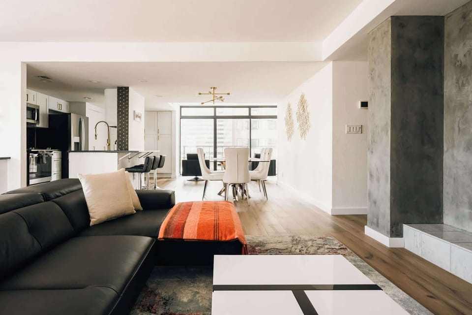 Living area *Fireplace is non-operational and not available for guest use*