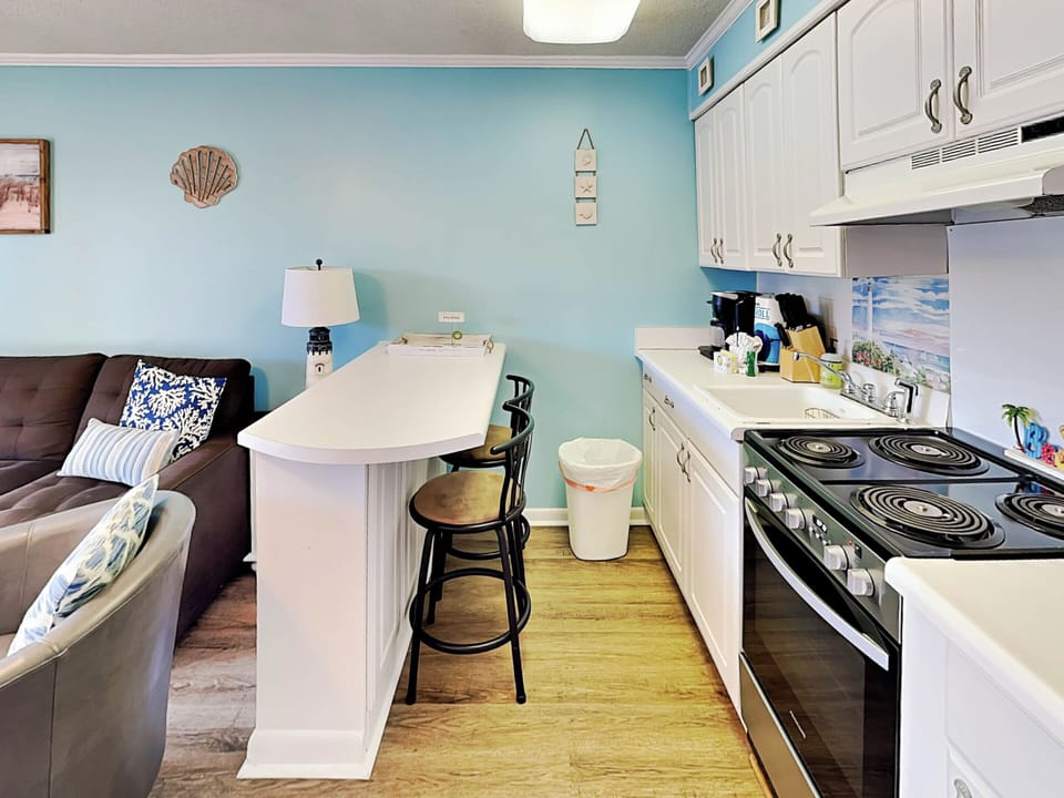 Full Kitchen