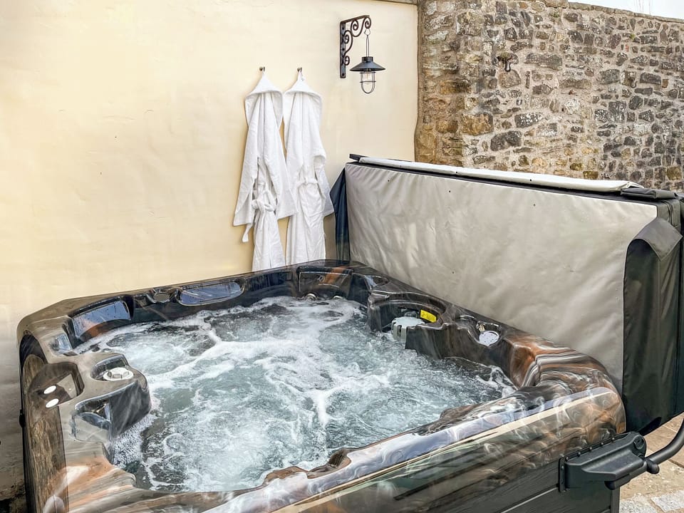 Hot tub | Olive Cottage, Barnard Castle