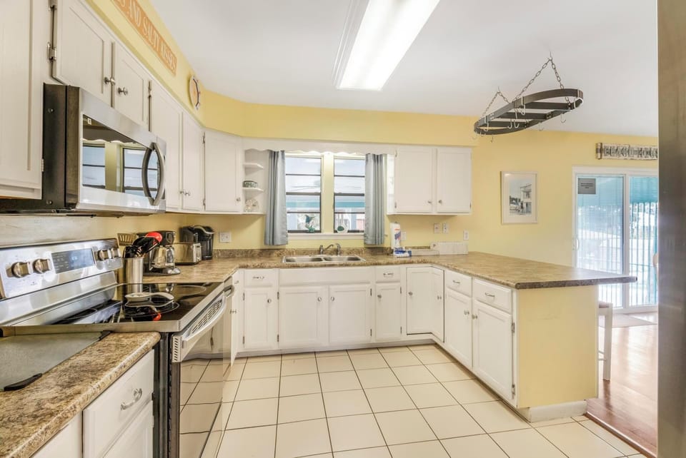Large kitchen