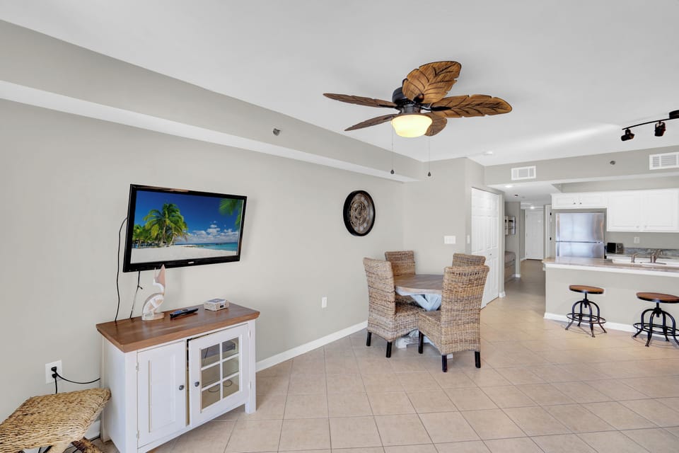 Living and dining area