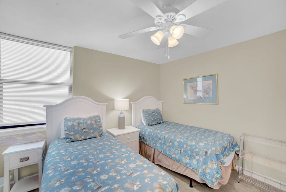 Guest bedroom 2