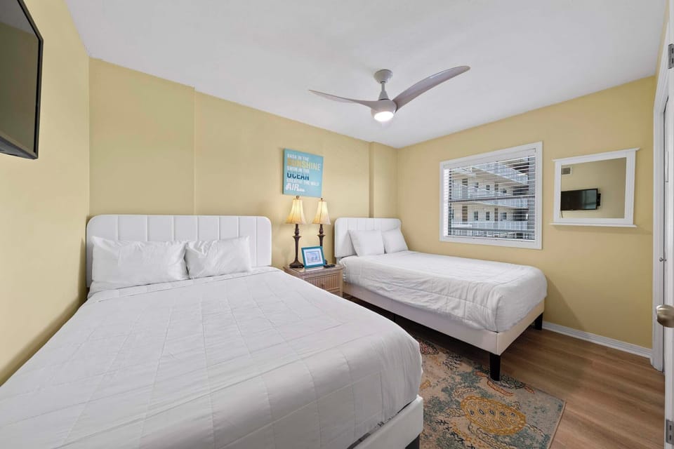 Guest bedroom 2