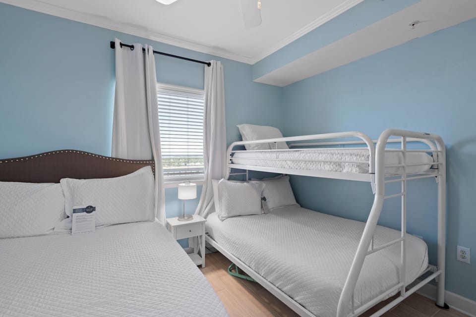 Guest bedroom