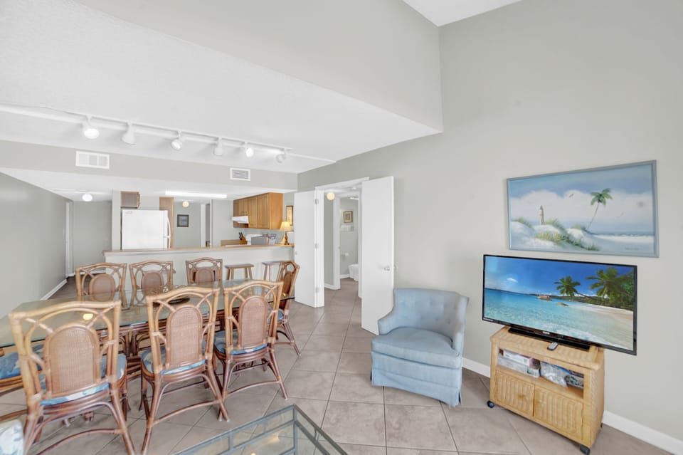 Living and dining space