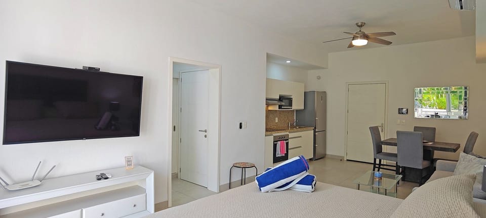 Bed,TV and multimedia