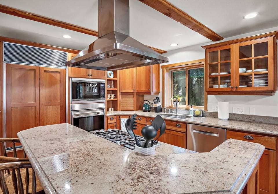 Kitchen (2)