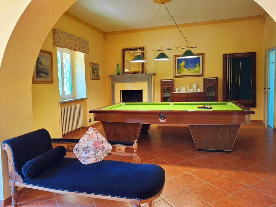Game room
