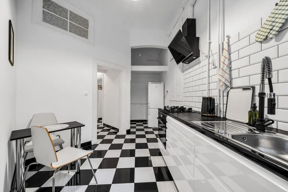 Kitchen with Dining Area | Book Now with RENTUJEMY.COM