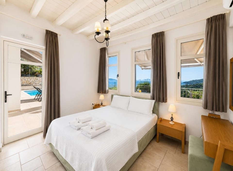 Double bedroom with A/C