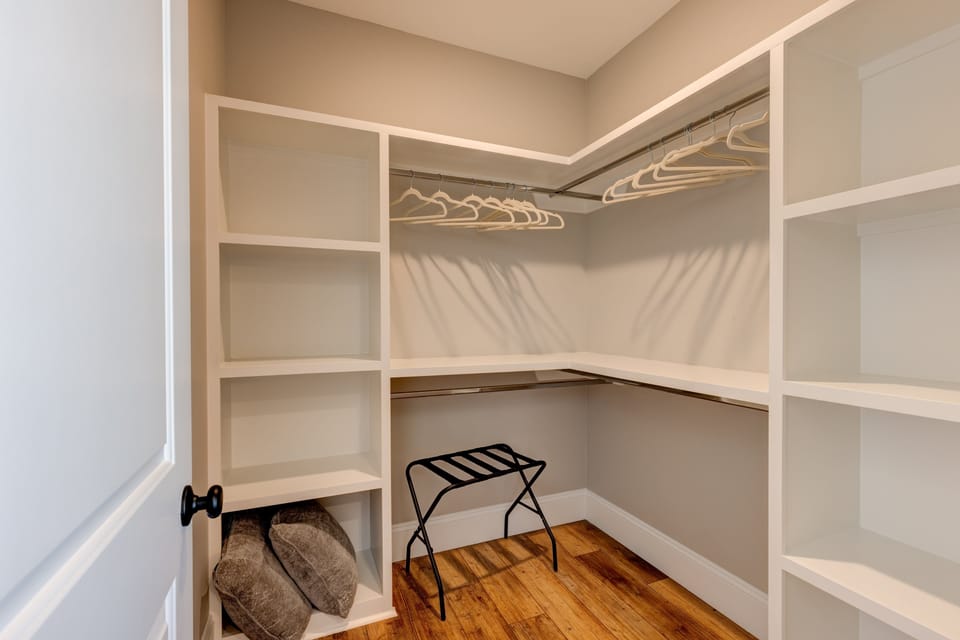 207 Palm Island master closet