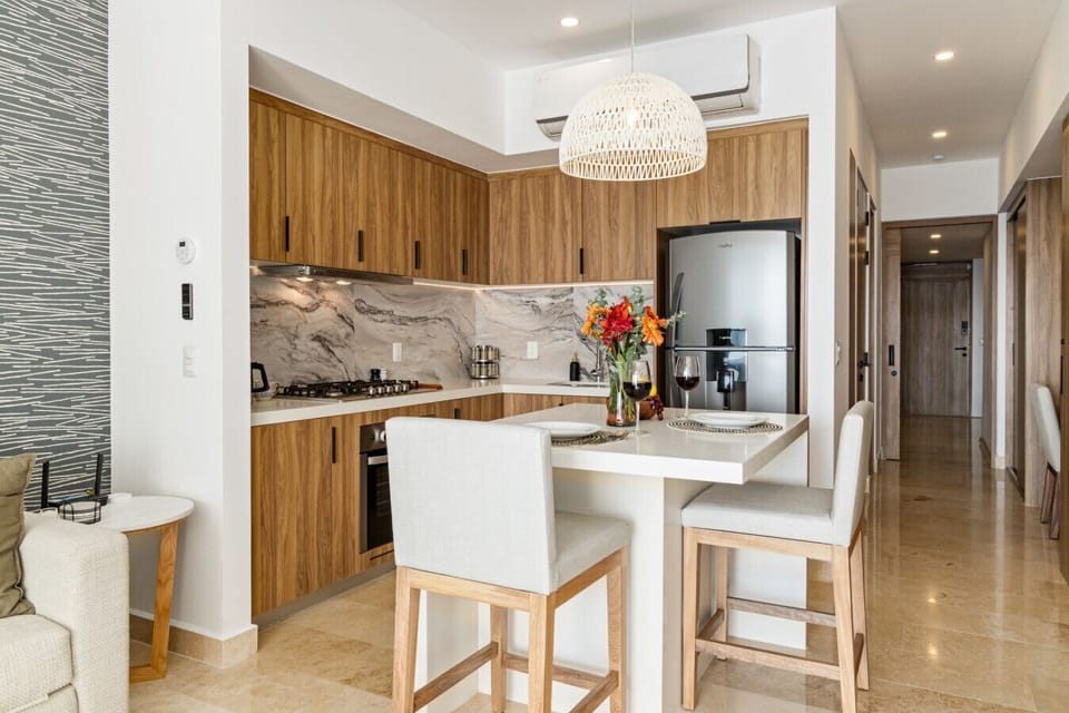 Fully functional kitchen