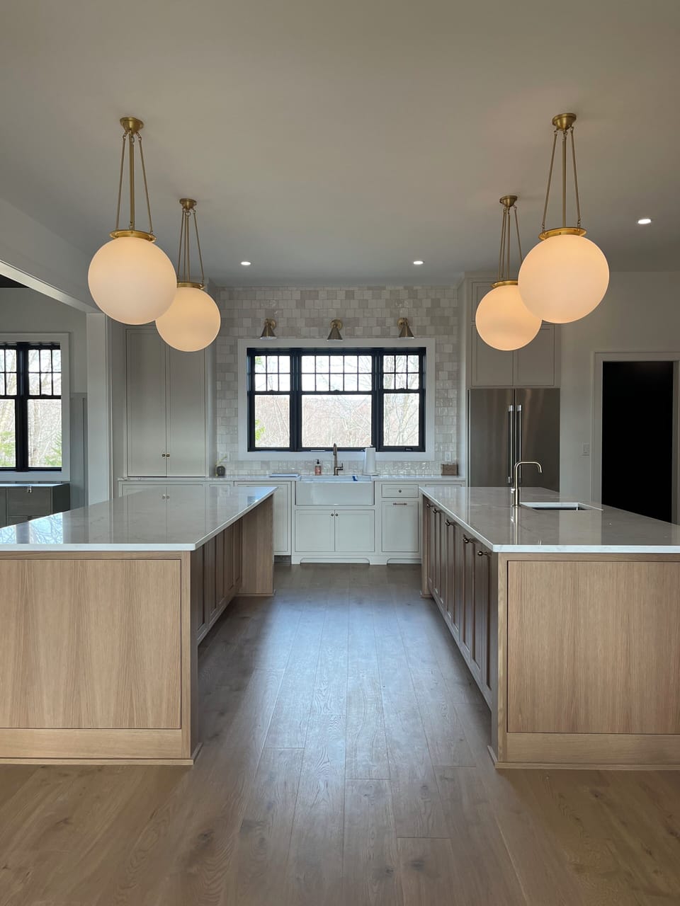 Double islands to seat all your family and friends with 8 stools!