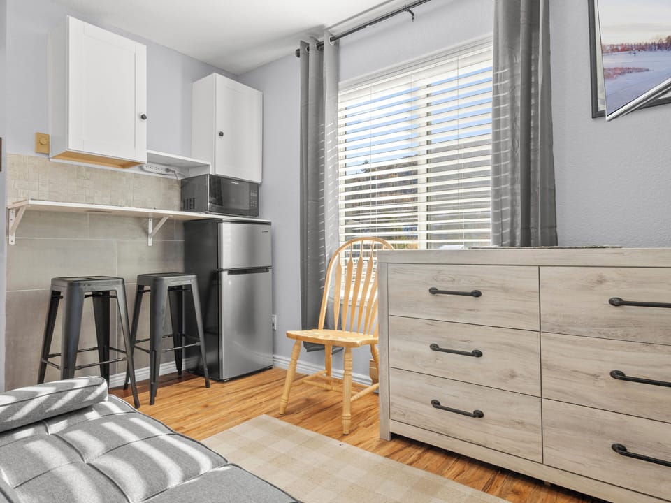 Dresser / Clothing Storage