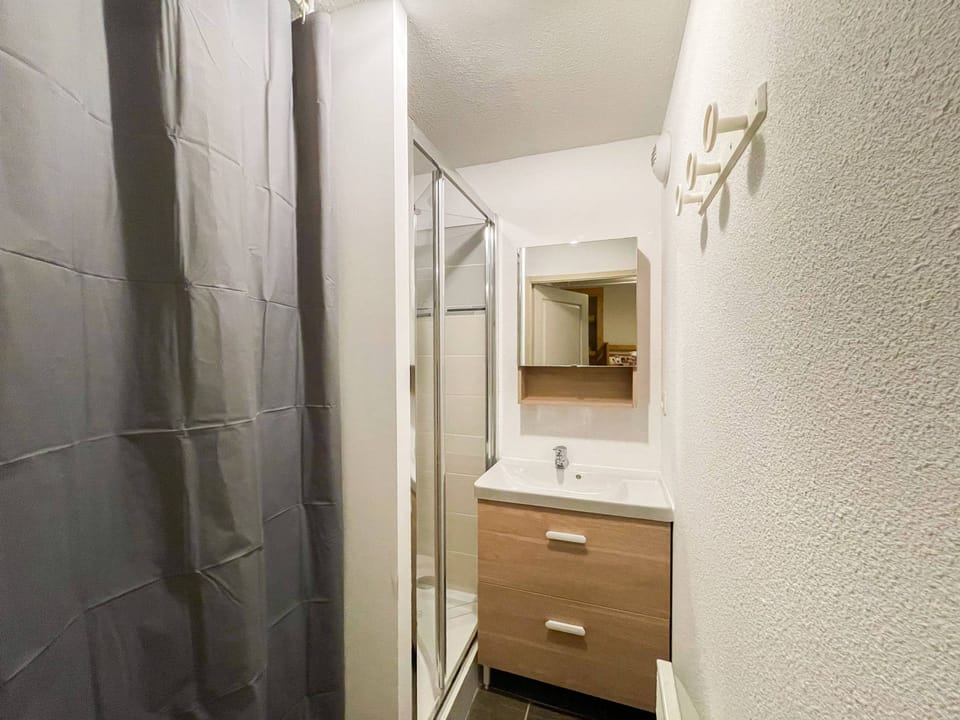 Comfort for 6/8 pers, near gondola, terrace Apartment in Auvergne-Rhône-Alpes