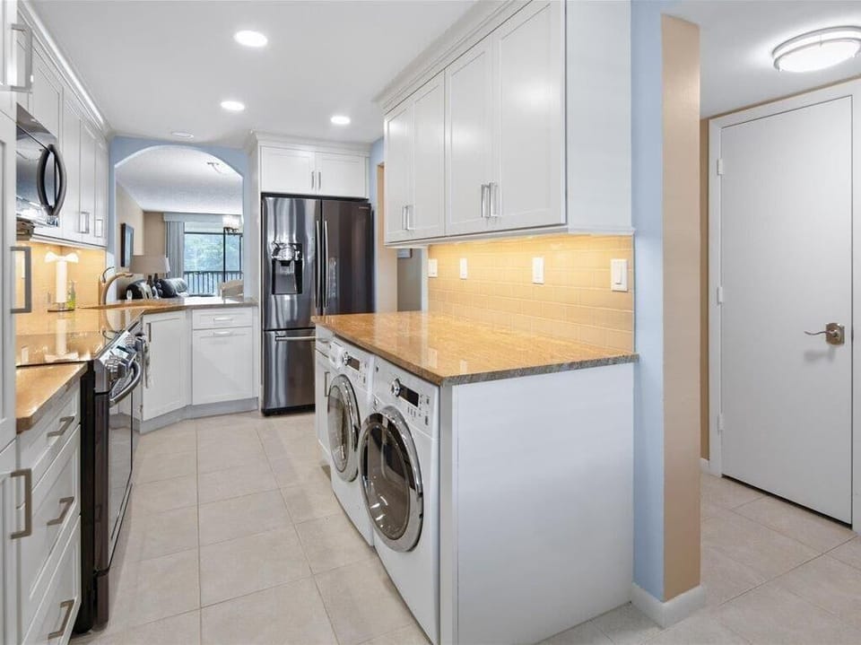 Kitchen with Washer-Dryer