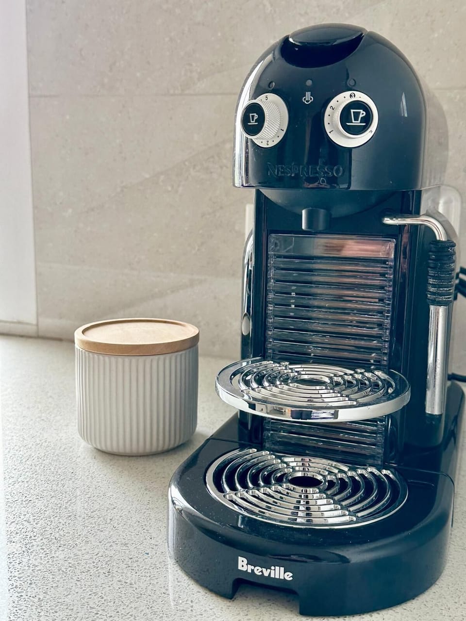 Coffee machine with some pods supplied