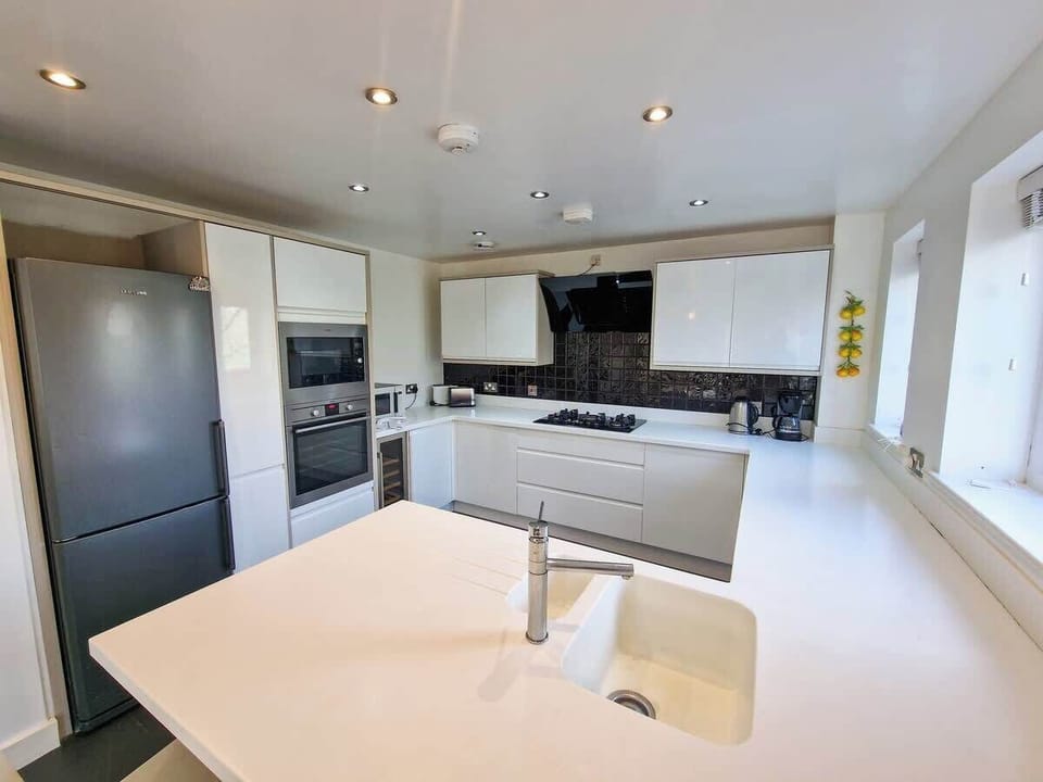 Whether you're making coffee or a full meal, this kitchen has you covered