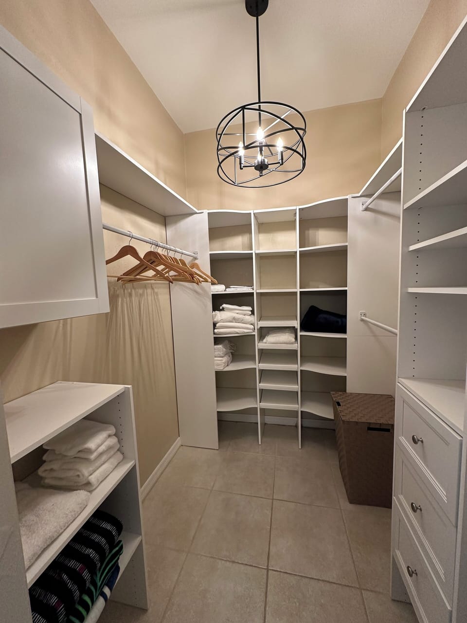 Master bedroom walk-in closet 