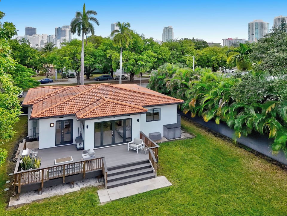 Backyard Amenities- sky view.  