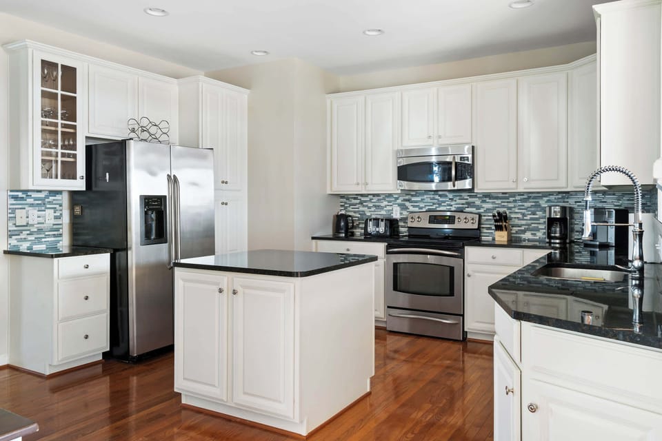 Fully equipped kitchen