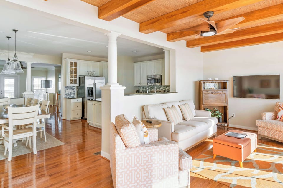 Living and dining area