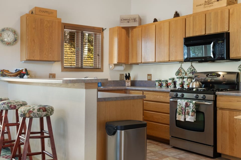 Kitchen and Bar Area