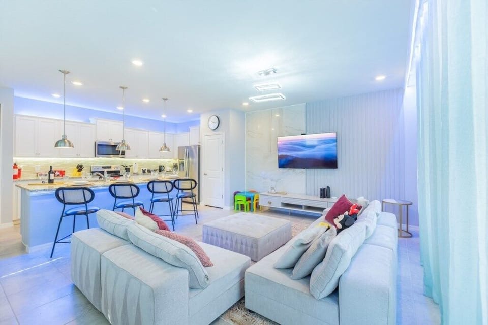 Living room 1 image 1