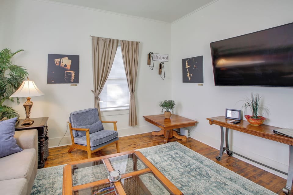 Hot Springs Vacation Rental | 3BR | 1.5BA | 1,060 Sq Ft | 2 Steps Required