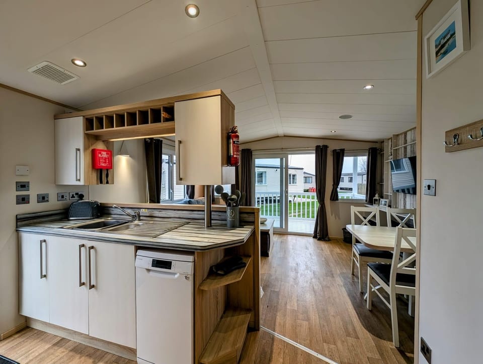 The Norfolk coast is calling! Plan a staycation at Hopton Holiday Village Norfolk and enjoy the comfort of a static caravan holiday with your family on holiday.