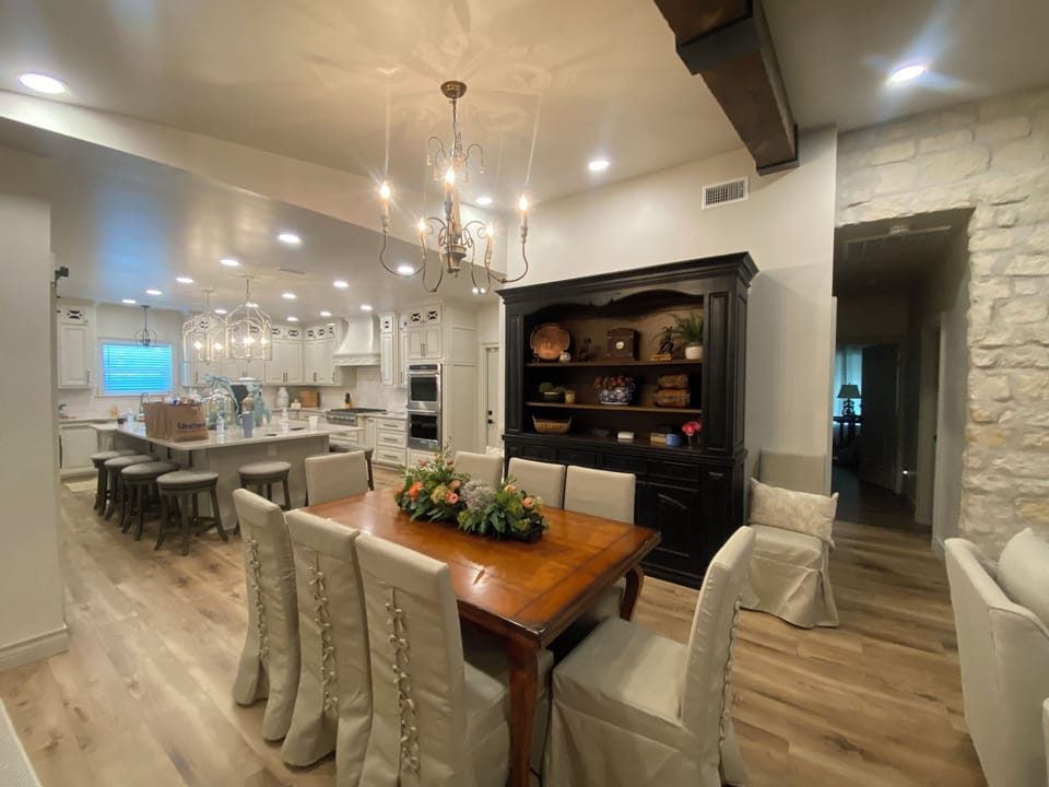 Lodge Dining Room with seating for up to 12 