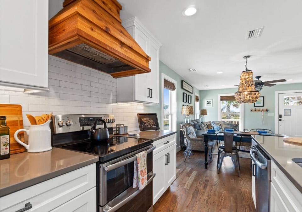 Fully stocked kitchen