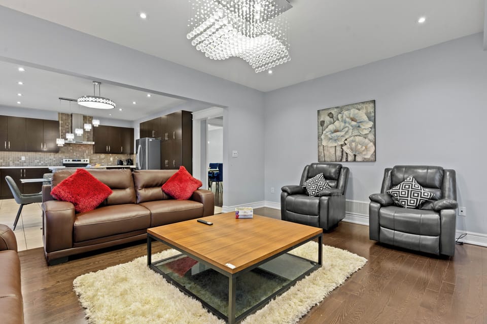 Modern Family room accessible to Kitchen area.