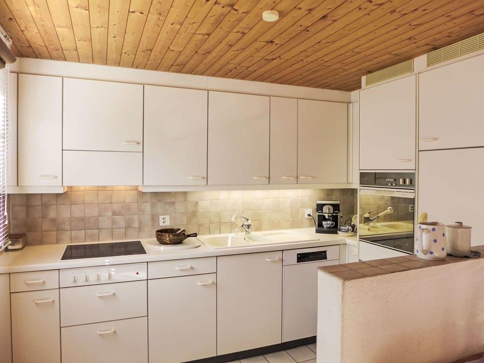 Cabinetry, Countertop, Kitchen Sink, Sink, Kitchen, Building, Wood, Kitchen Stove, Drawer, Interior Design