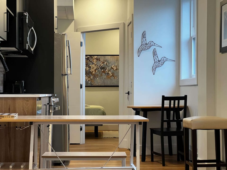 Dining space for 4 people