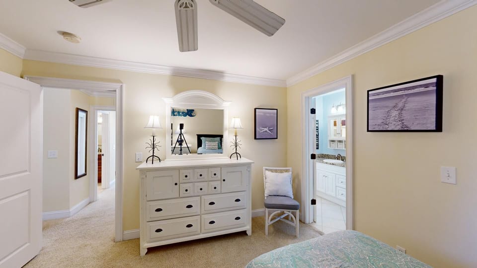Guest Bedroom with Jack and Jill Bathroom