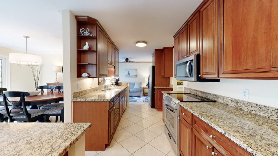 Fully Stocked Kitchen
