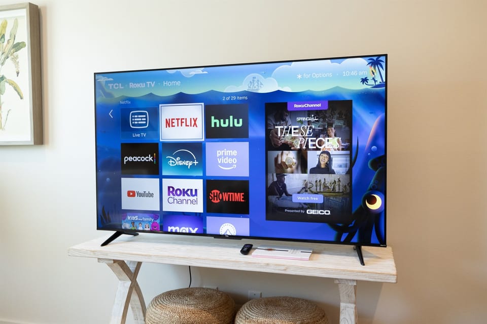 Endless Entertainment! Relax with a smart TV featuring all your favorite apps – from movies to music, everything you need at your fingertips.
