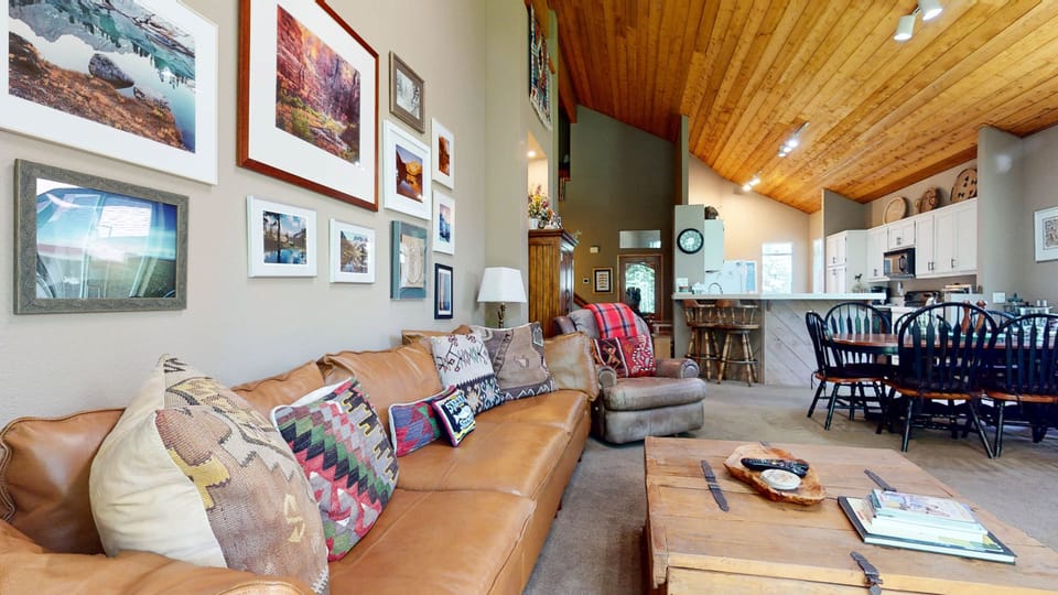 Furniture, Indoors, Living Room, Table, Couch