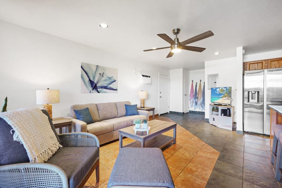 Living area with plenty of seating