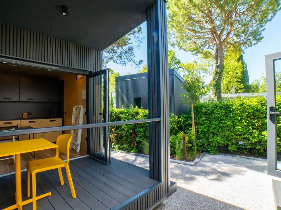 Plant, Building, Shade, Table, Interior Design, Chair, Condominium, Wood, Door, Residential Area