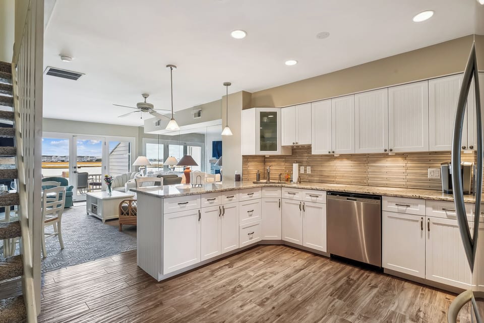 Main Level,Kitchen,