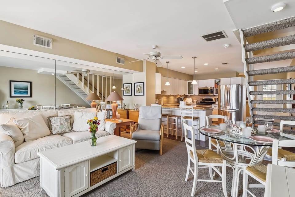 Main Level,Living Area,