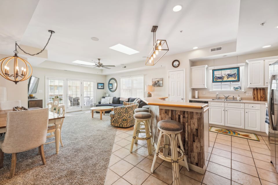 Main Level,Kitchen,