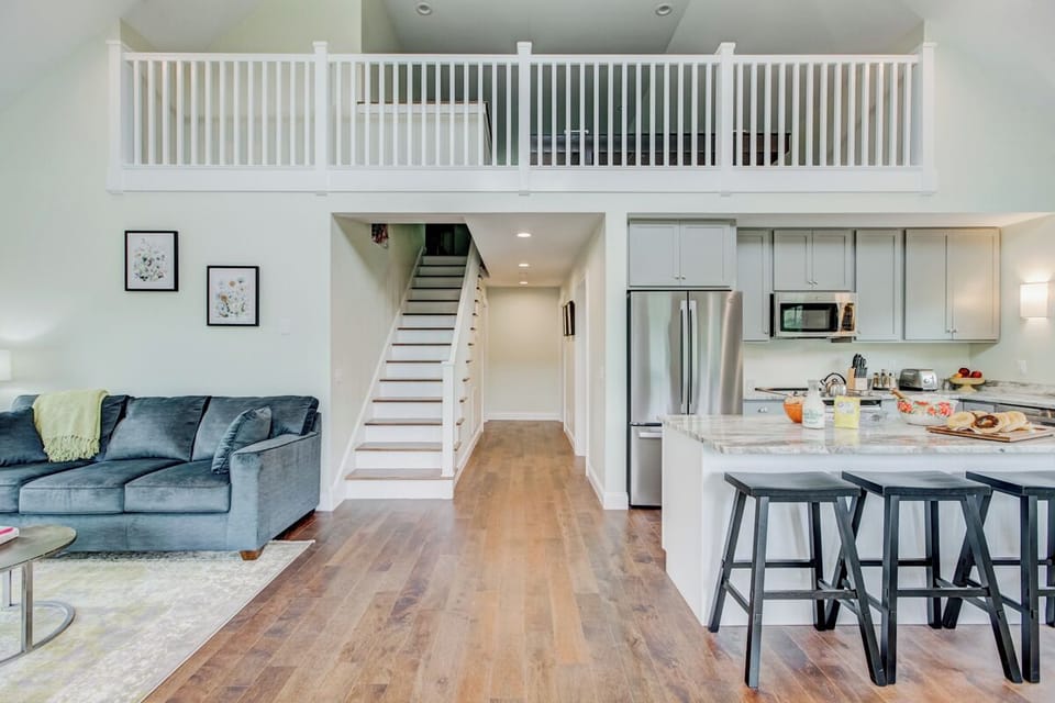 "Perfect layout for a friends getaway weekend!"